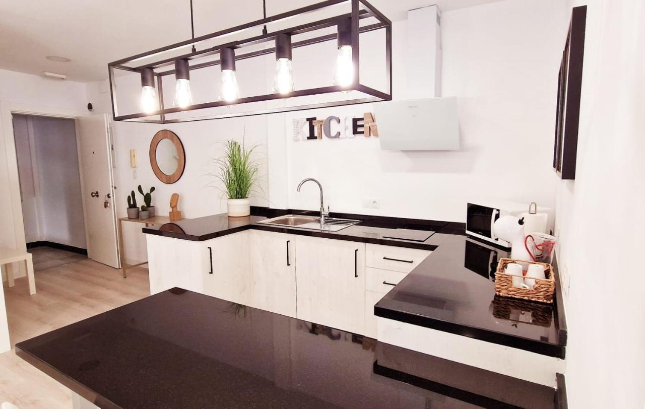 Precioso Apartamento En El Centro De Τορρεμολίνος Εξωτερικό φωτογραφία